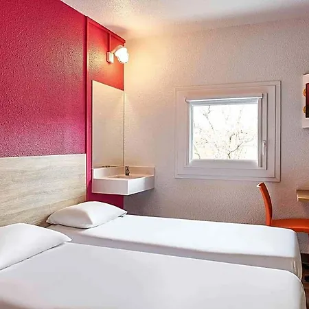 Hotelf1 Hotel