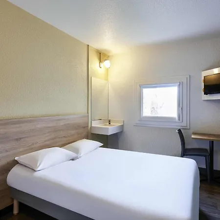 Hotelf1 Hotel